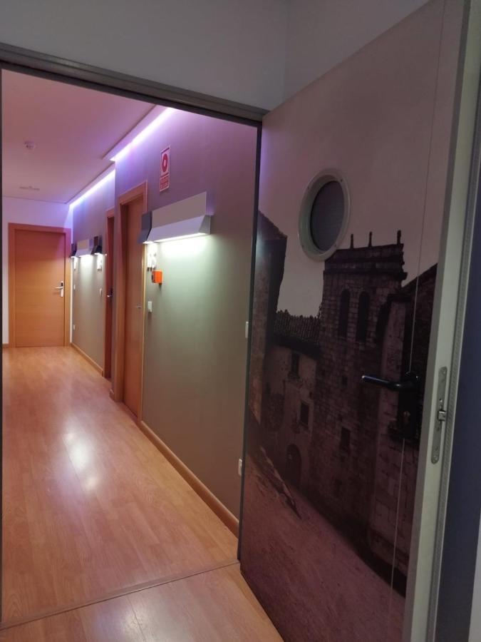 Hello Villarreal Suites Vila-real Esterno foto
